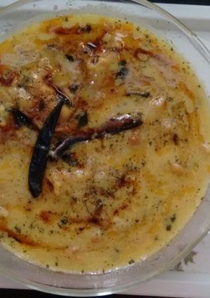 A picture of Punjabi kadhi festive.