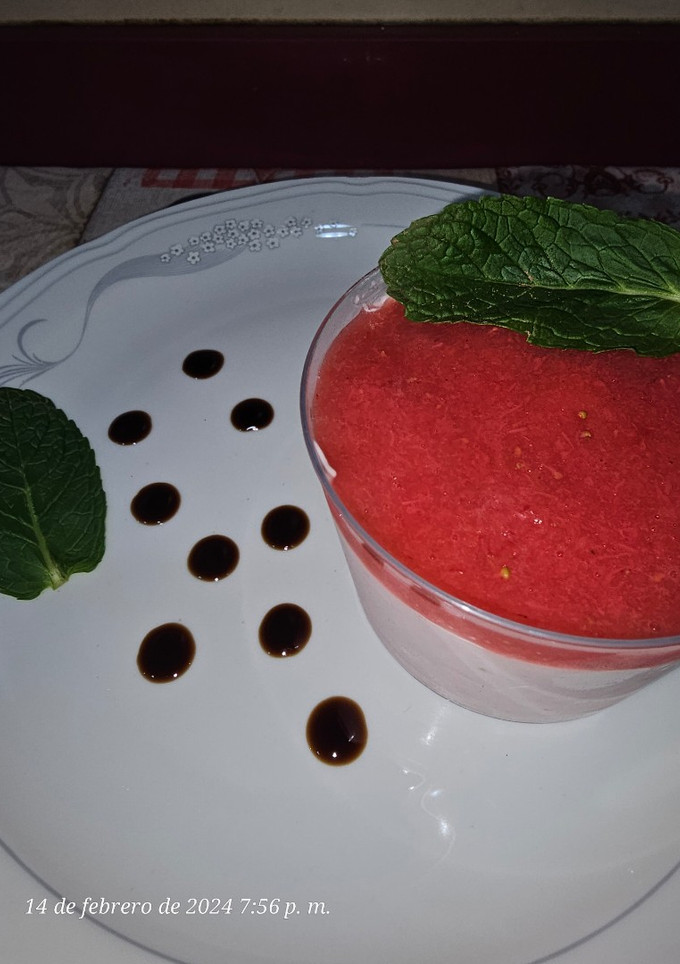 Una foto de Mousse de fresa 🍓 🍓