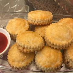 A picture of Chicken patties.