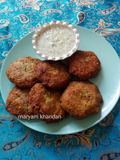 عکسی از دستور کوکو با سیب زمینی و برنج شب مونده (دور نریزیم)