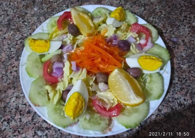 Salade laitue / concombre / carotte