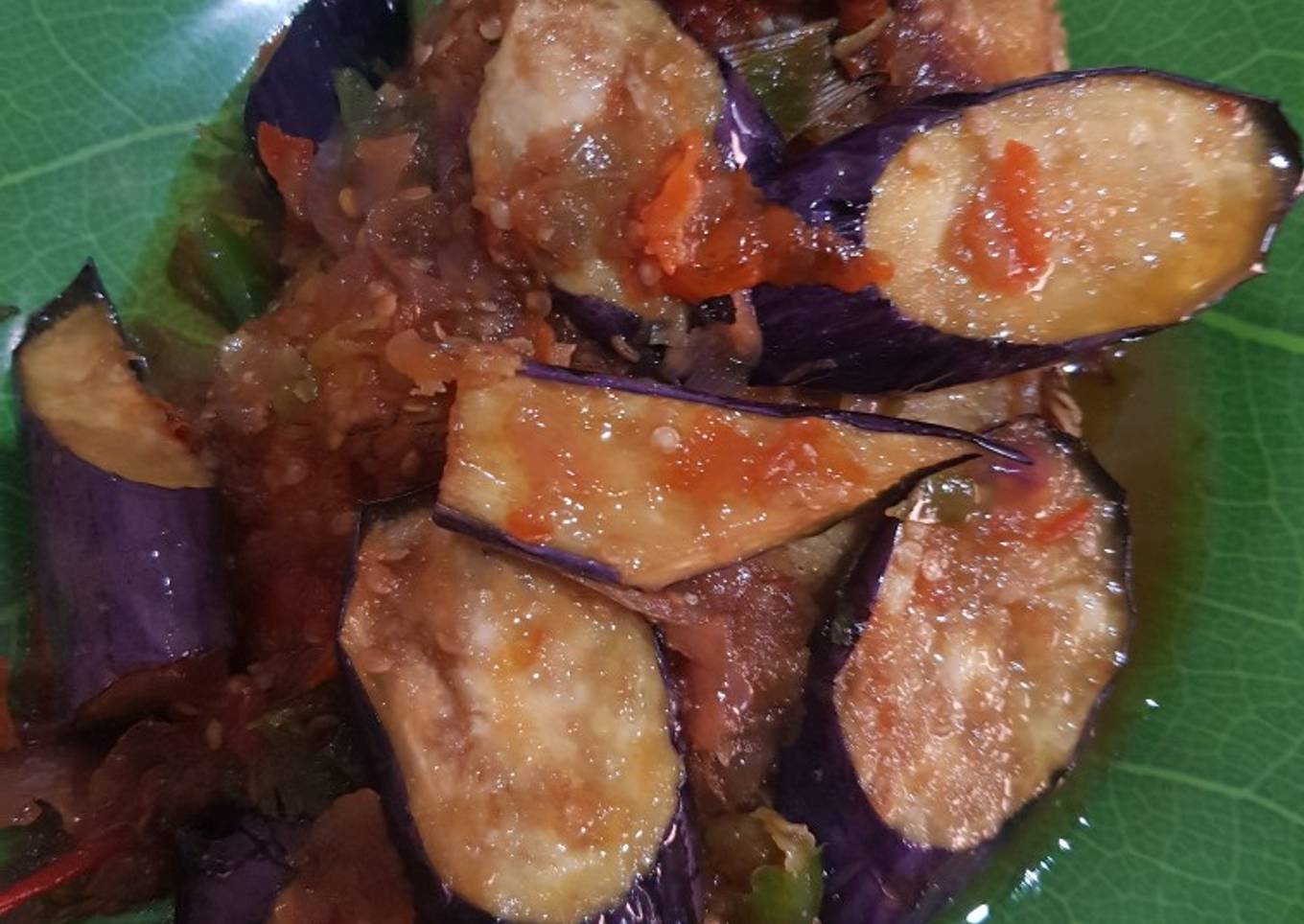 Gurame goreng sambal terong pedas