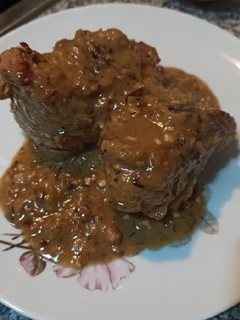 Una foto de Codillo en salsa
