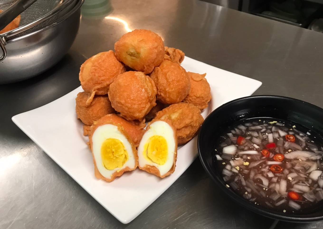 Tukneneng / kwek kwek (its like egg tempura 😁)