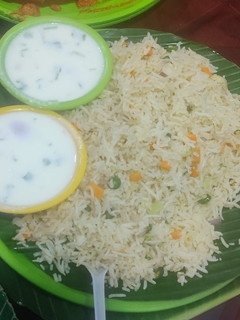 व्हाइट पुलाव (white pulao recipe in Hindi) रेसिपी मुख्य फोटो