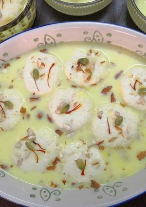 A picture of Rasmalai.