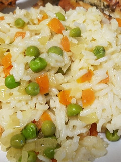 Una foto de Arroz con verduras para acompañar
