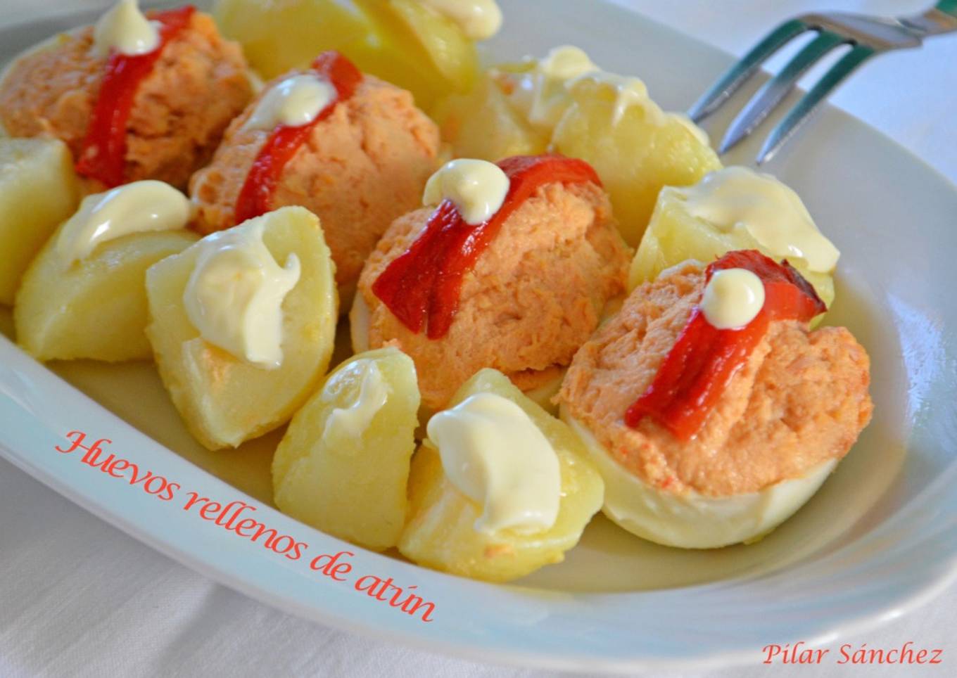 Huevos relleno de atún  (Thermomix)