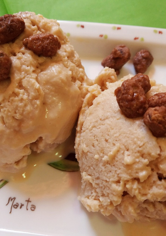 Una foto de Helado de maní súper fácil, sin gluten y sin lactosa