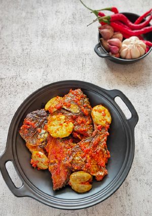 Foto resep Nila jengkol balado