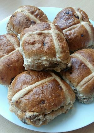 A picture of Vickys Easter Apple Cinnamon Hot Cross Buns, GF DF EF SF NF.