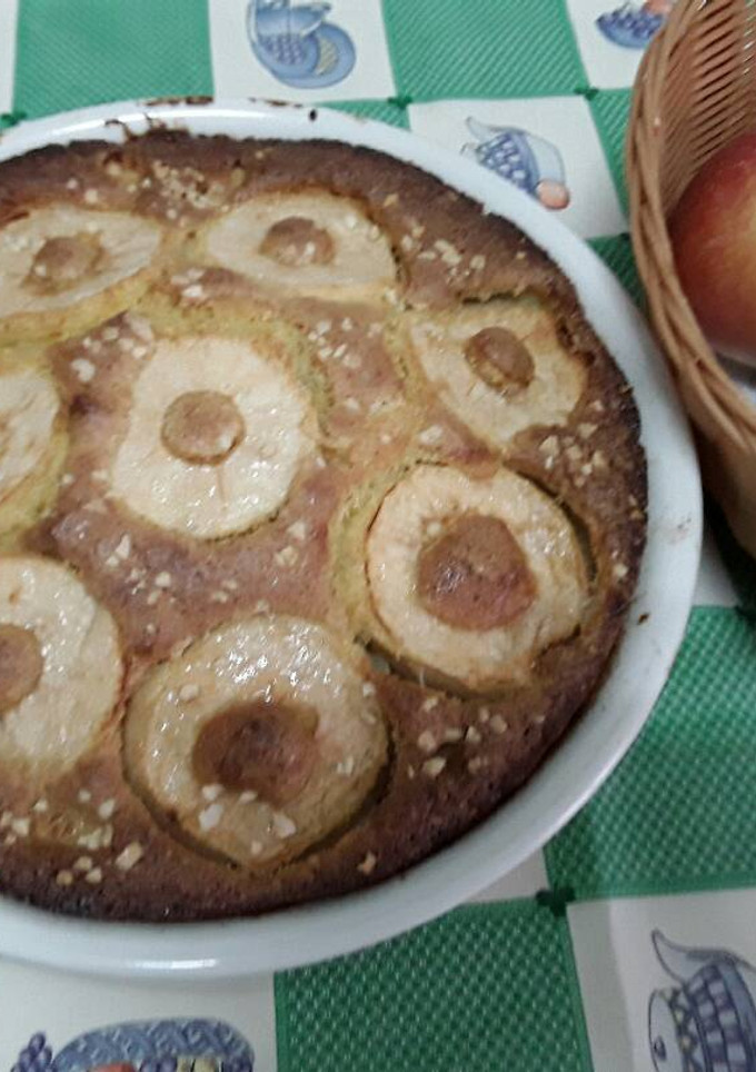 Una foto de Bizcocho con manzana
