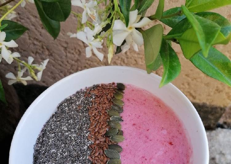 A révélé le secret de la recette Smoothie bowl banane framboises Délicieux garanti