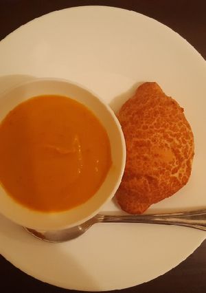 A picture of Butternut soup.
