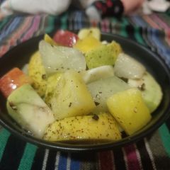 A picture of Mix Fruit Chaat.