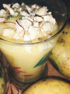 A picture of Orange-Mango Shake.