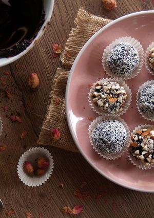 صورة لوصفة كرات الشوكولا chocolate truffles