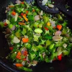 รูปของ Tumis Kecipir Petai Pedas Ndower🌶️