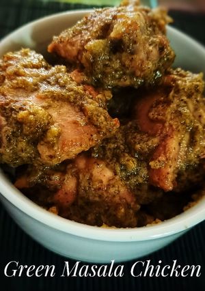 A picture of Green Masala Chicken.