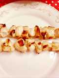 Brochette de pollo marinado en yogur especiado