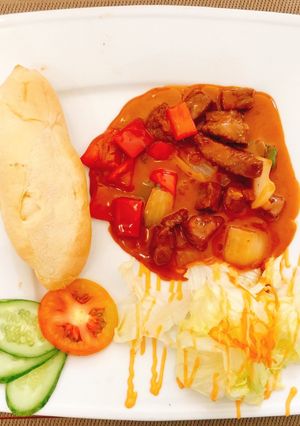 A picture of Easy Shaking Beef (Bò Lúc Lắc).