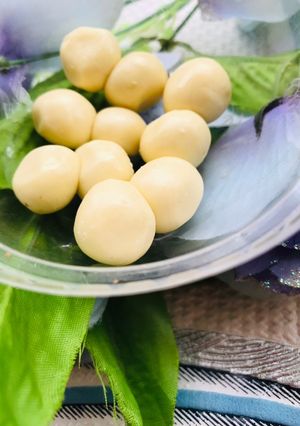 A picture of Milk balls.