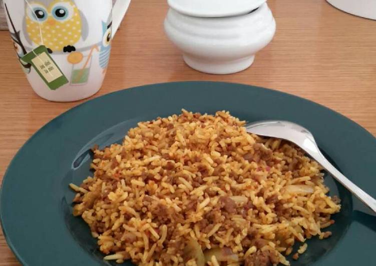 Nasi goreng kari pedas