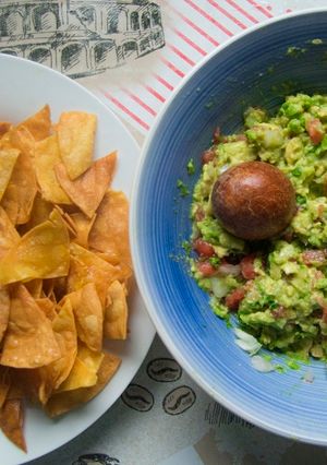 Foto principal de Nachos con Guacamole