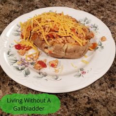 A picture of Turkey Chili Stuffed Potatoes.