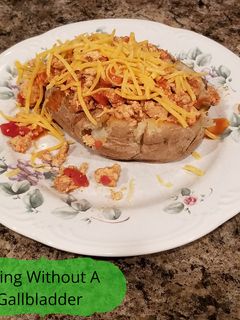 A picture of Turkey Chili Stuffed Potatoes.