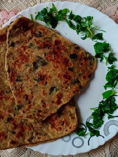 मेथी दही पराठे (Methi Dahi parathe recipe in Hindi) रेसिपी मुख्य फोटो