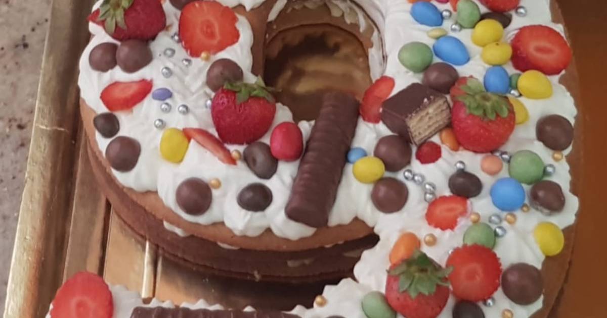 Tarta número de buttercream, frosting de queso, fresas Receta de lili