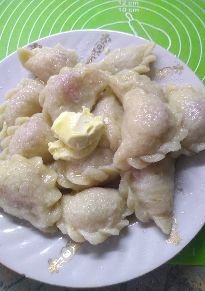 Вареники с вишней