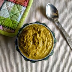 A picture of Coriander chutney for rice.