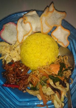 Foto resep Nasi kuning keluarga