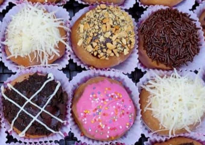 Langkah Mudah untuk Menyiapkan Donut mini toping yang Bisa Manjain Lidah