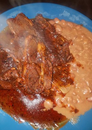A picture of Costillitas de rez con salsa picosa.