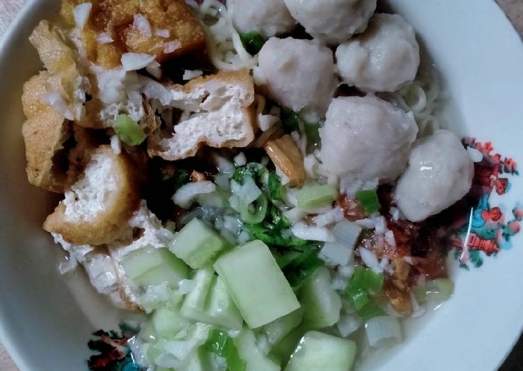 Mie Bakso Kuah Seger