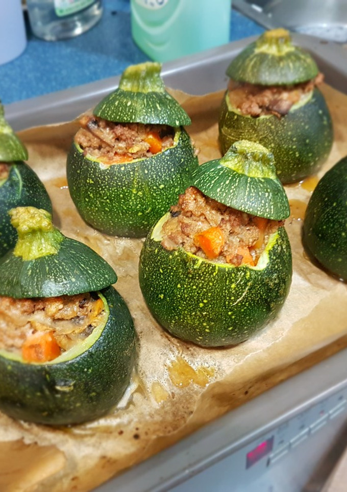Una foto de Calabacines luna rellenos