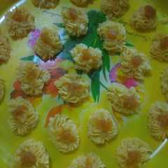 รูปของ Kue semprit mawar