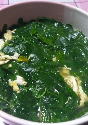 Foto resep Daun Kelor kuah telur