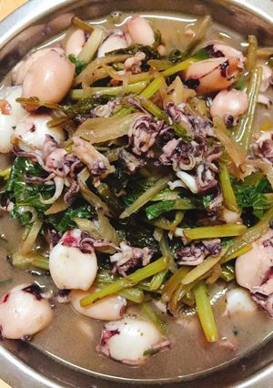 Hình của món Mực xào dưa muối.