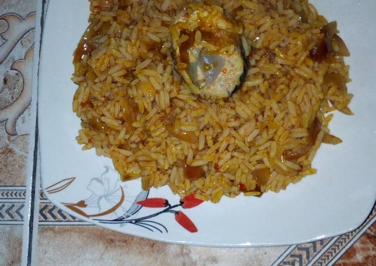 Palm oil rice with mackerel