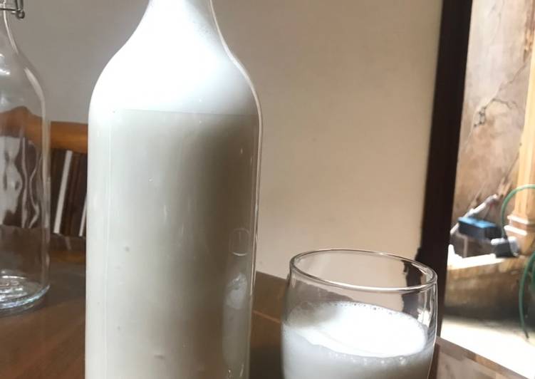Bagaimana Menyiapkan Almond milk / susu almond homemade yang Enak Banget