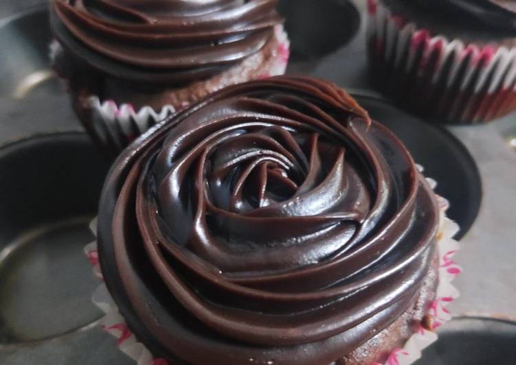Recipe of Any-night-of-the-week Chocolate cupcakes