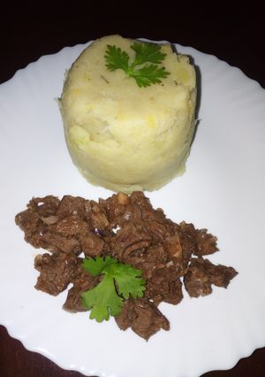 A picture of Mashed banana and potatoes.