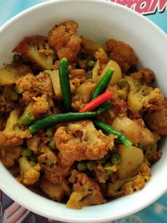 ফুলকপির ডালনা (foolkopir dalna recipe in Bengali) রেসিপির প্রধান ছবি