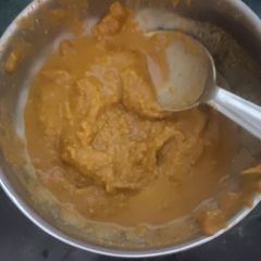 A picture of Garlic chutney.