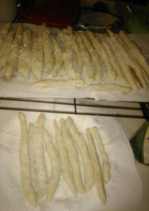 A picture of Biscuit Bread Sticks .