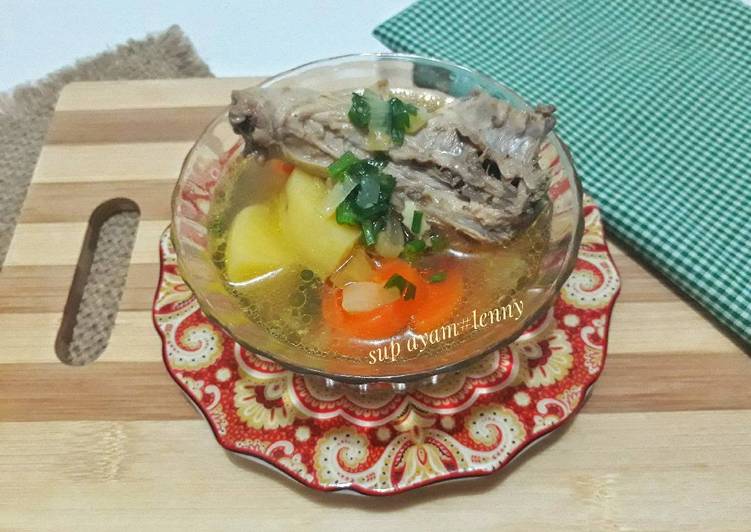 Bagaimana Membuat Sup ayam praktis#BantuMantenBaru yang Enak